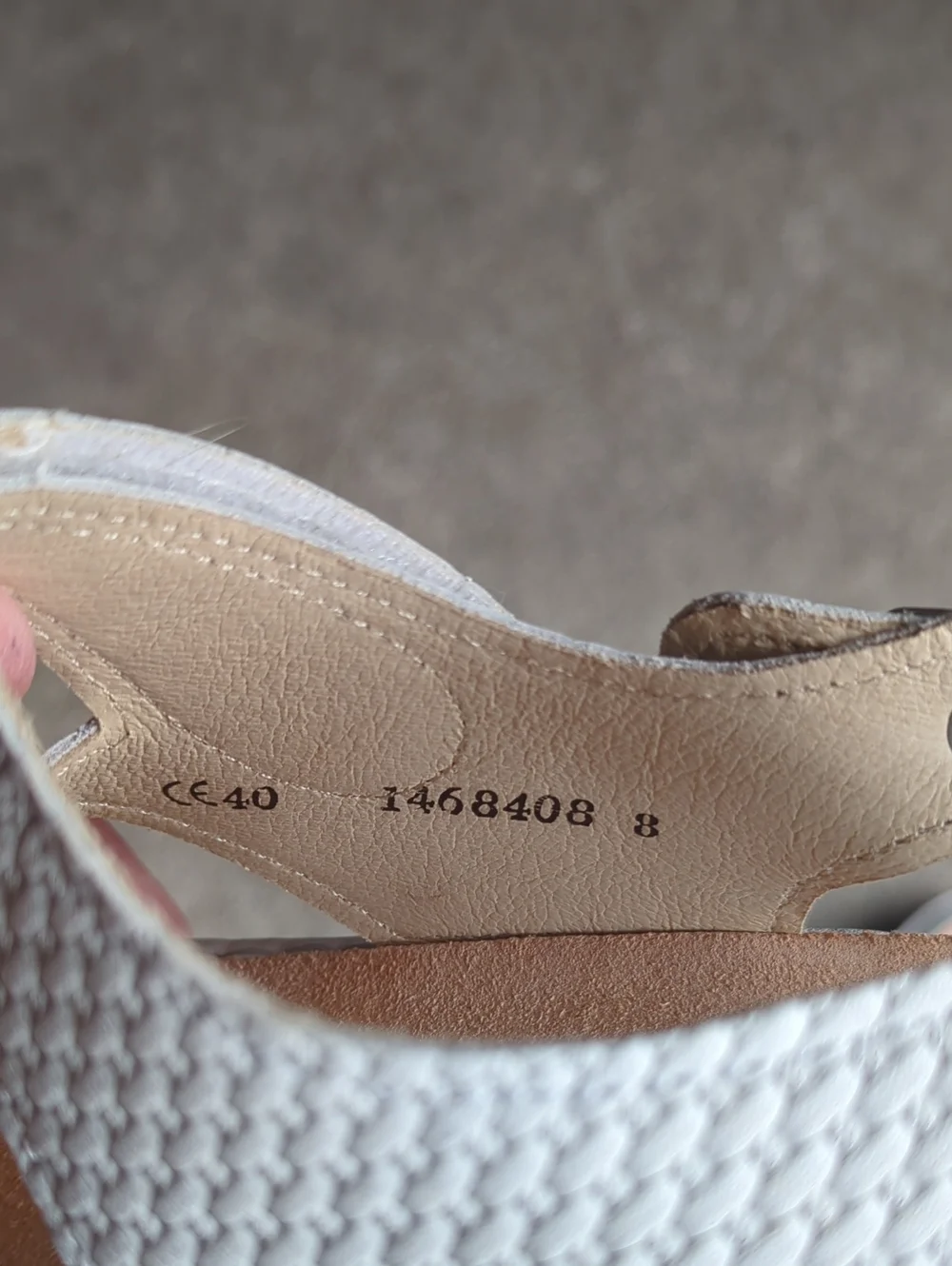 Finn Comfort White Leather Gomera Sandal